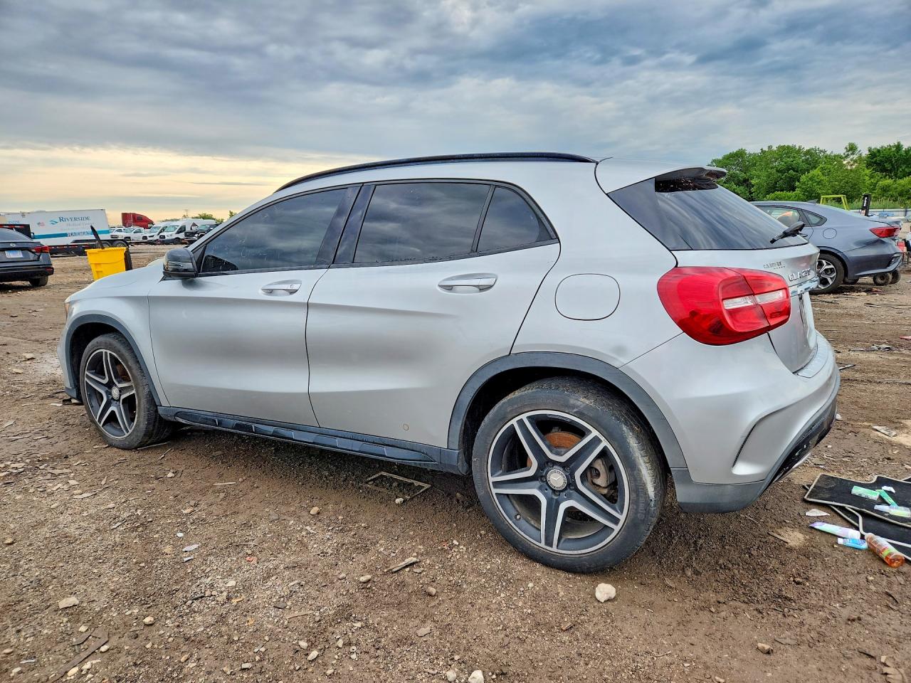 2016 MERCEDES-BENZ GLA GLA250-4M