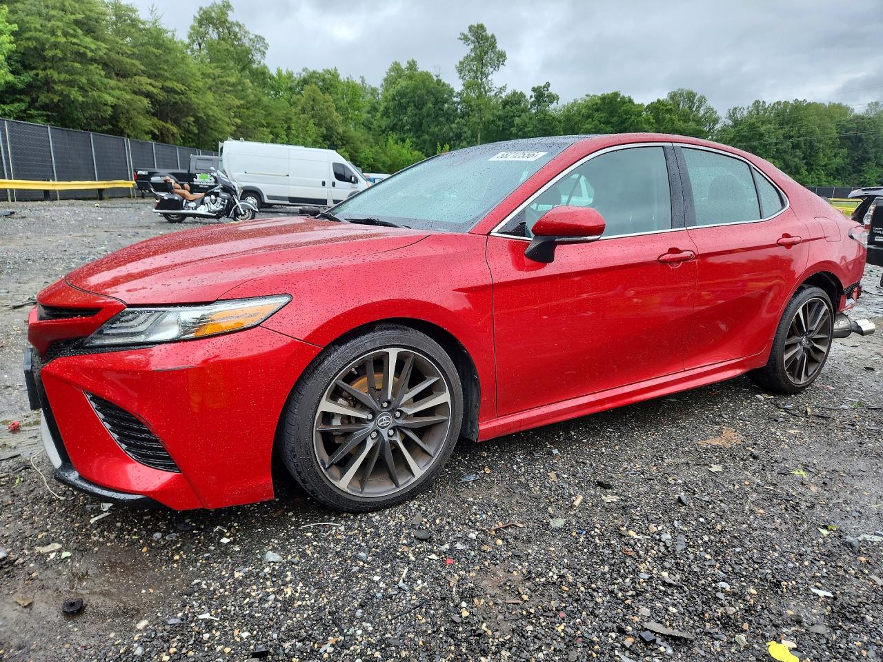 2019 TOYOTA CAMRY XSE — Front 3/4
