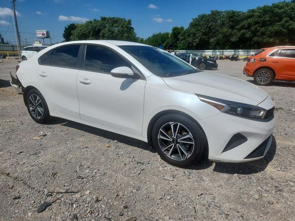 2022 KIA FORTE