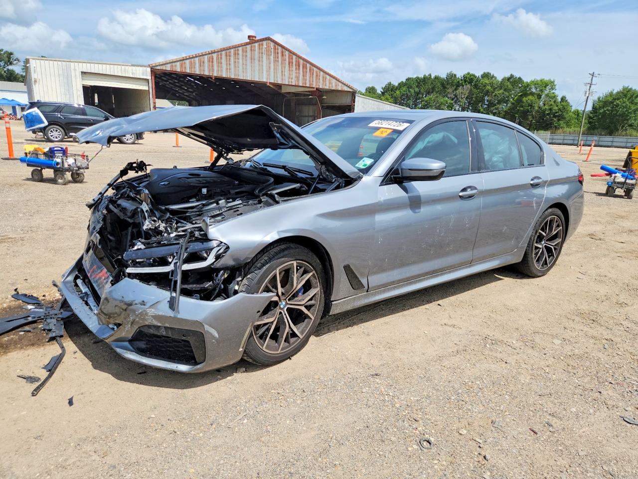 2023 BMW 530