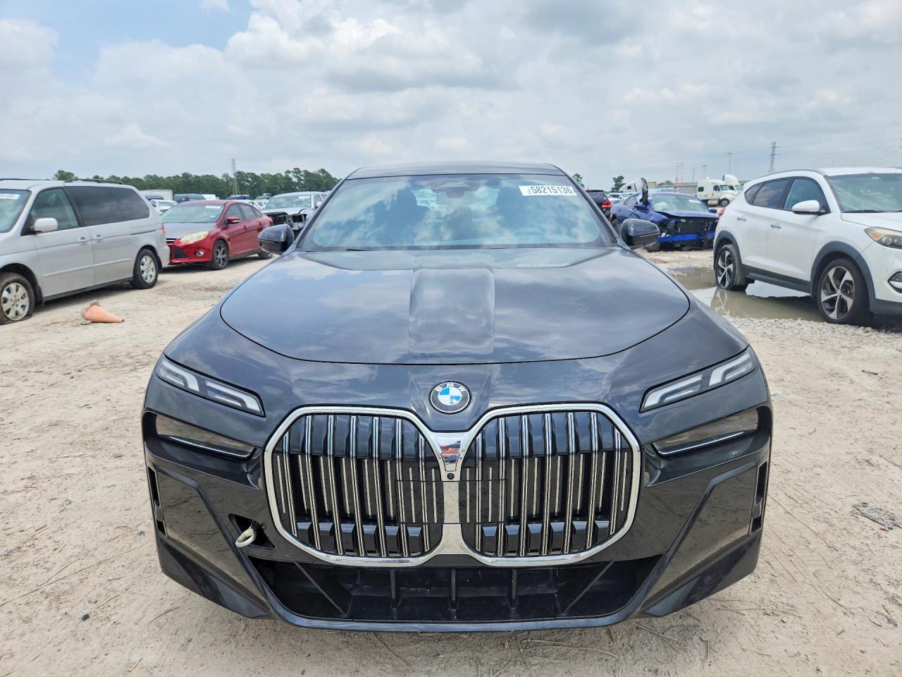 2023 BMW 740