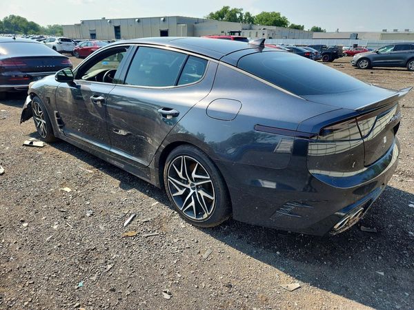 2022 KIA STINGER GT-Line