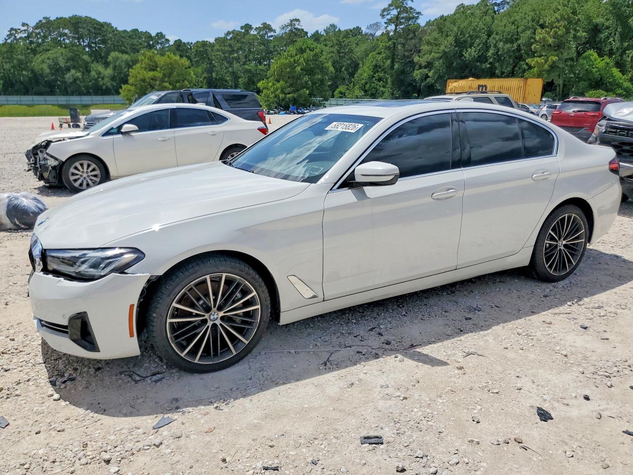 2022 BMW 530