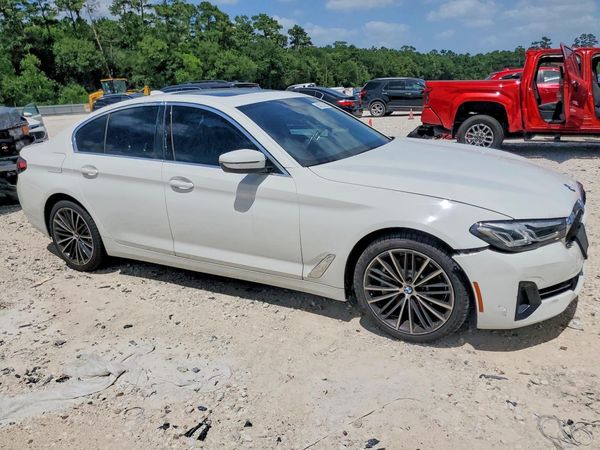 2022 BMW 530