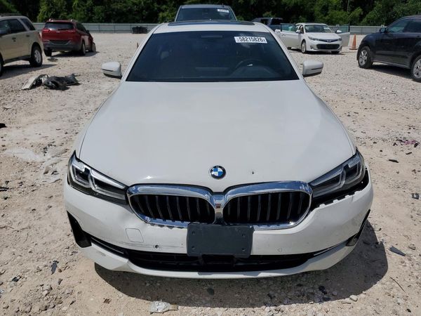 2022 BMW 530