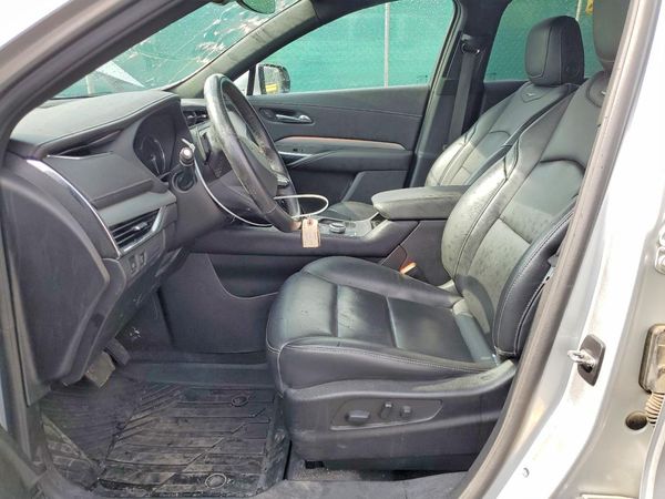 2022 CADILLAC XT4 Premium Luxury