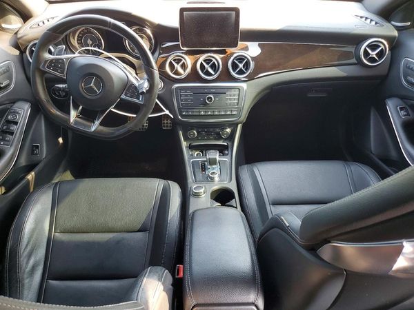 2016 MERCEDES-BENZ GLA