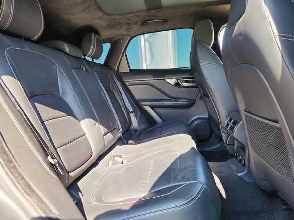 2019 JAGUAR F-PACE R Sport