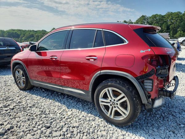 2021 MERCEDES-BENZ GLA