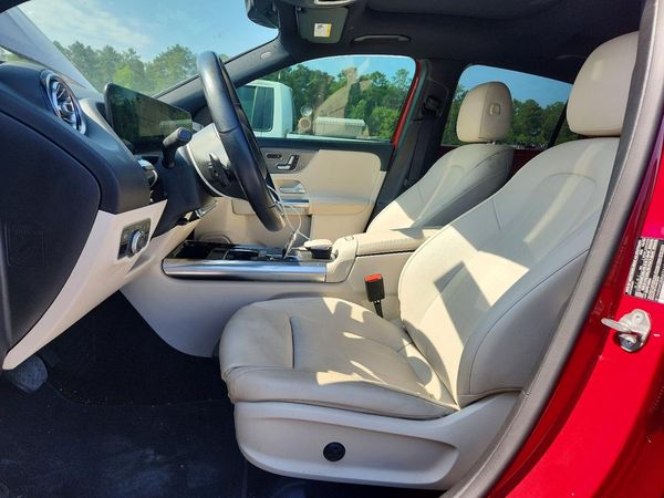 2021 MERCEDES-BENZ GLA