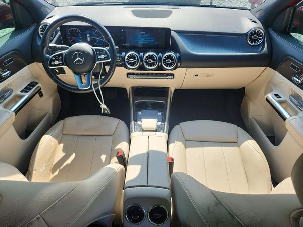2021 MERCEDES-BENZ GLA