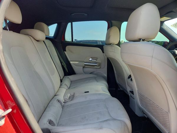2021 MERCEDES-BENZ GLA