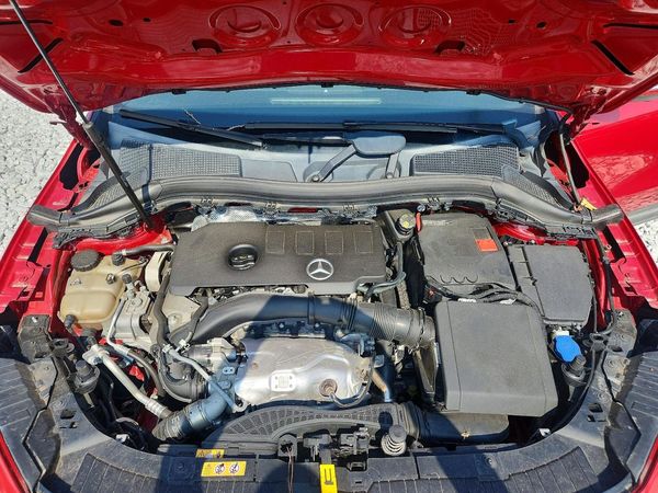 2021 MERCEDES-BENZ GLA