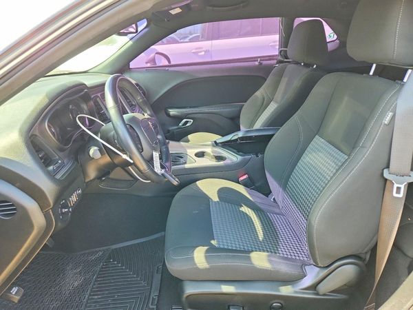 2023 DODGE CHALLENGER SXT