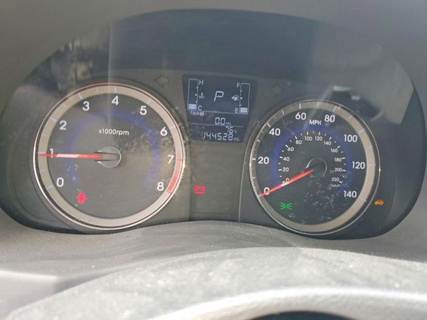 2016 HYUNDAI ACCENT