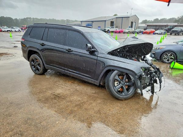 2024 JEEP GRAND CHEROKEE L LAREDO 4X2