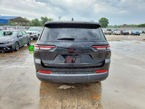 2024 JEEP GRAND CHEROKEE L LAREDO 4X2