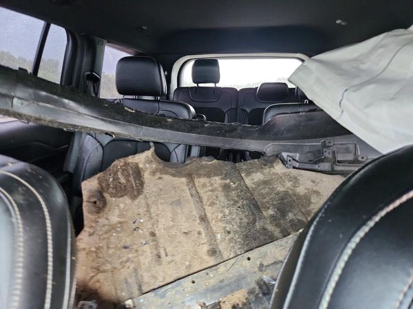 2024 JEEP GRAND CHEROKEE L LAREDO 4X2