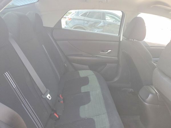 2022 HYUNDAI ELANTRA SEL w/ Convenience Pkg