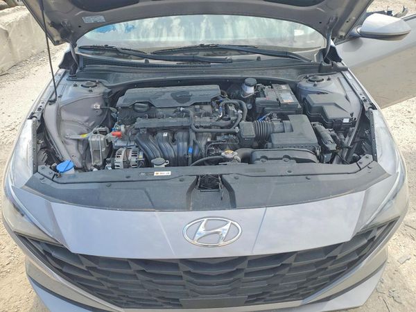 2022 HYUNDAI ELANTRA SEL w/ Convenience Pkg