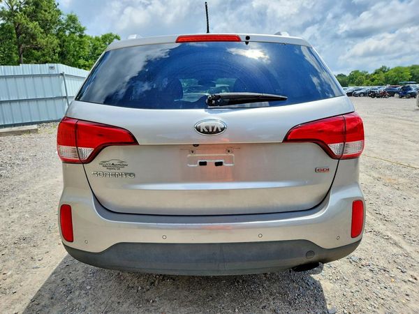 2014 KIA SORENTO Base/ LX