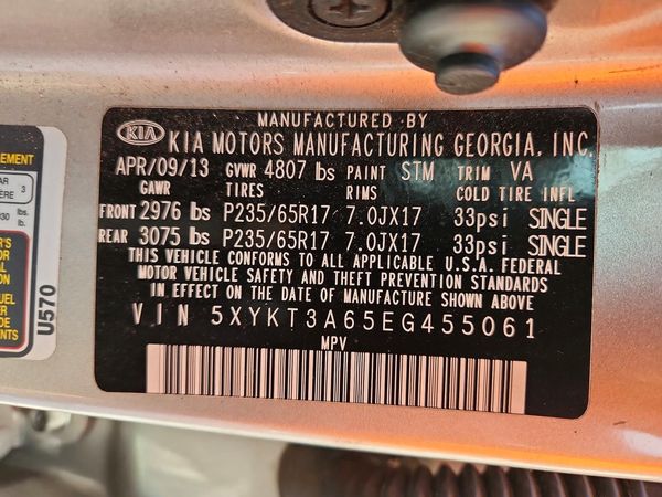 2014 KIA SORENTO Base/ LX