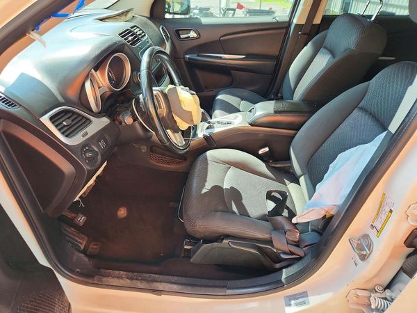 2017 DODGE JOURNEY SE (FWD)
