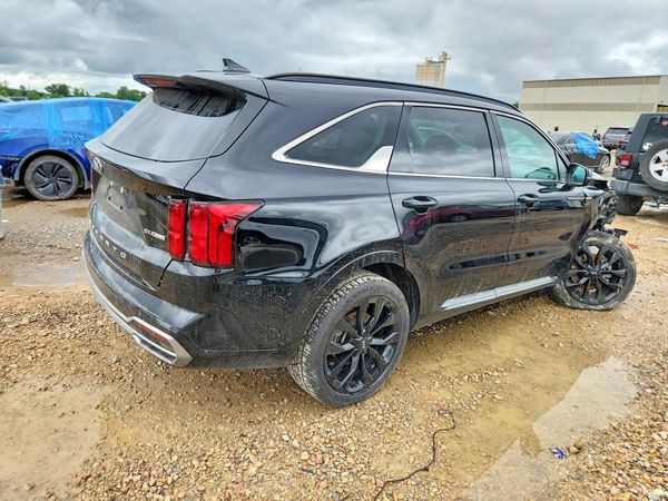 2021 KIA SORENTO