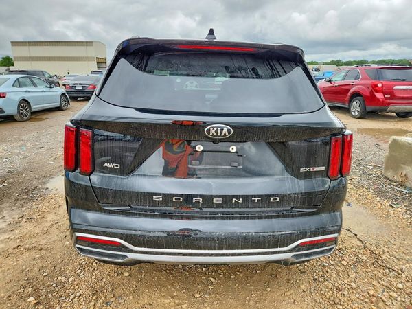 2021 KIA SORENTO