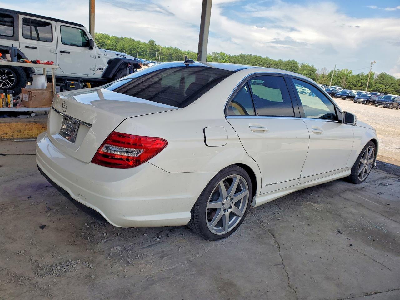 2014 MERCEDES-BENZ C C250