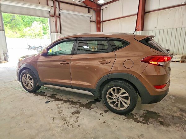 2017 HYUNDAI TUCSON