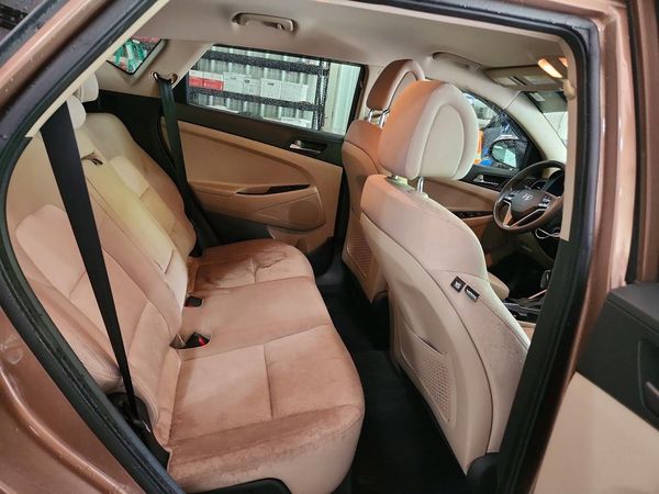2017 HYUNDAI TUCSON