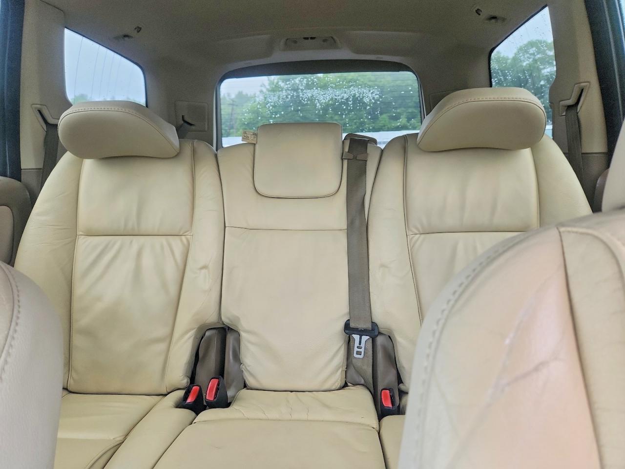 2011 VOLVO XC90