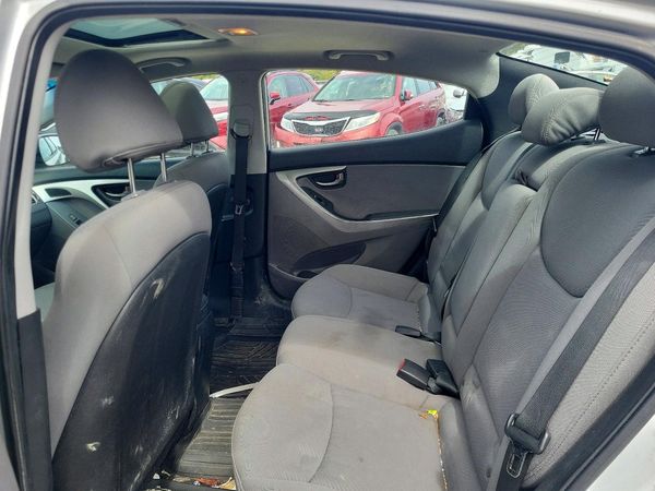 2013 HYUNDAI ELANTRA