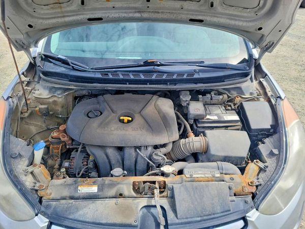 2013 HYUNDAI ELANTRA