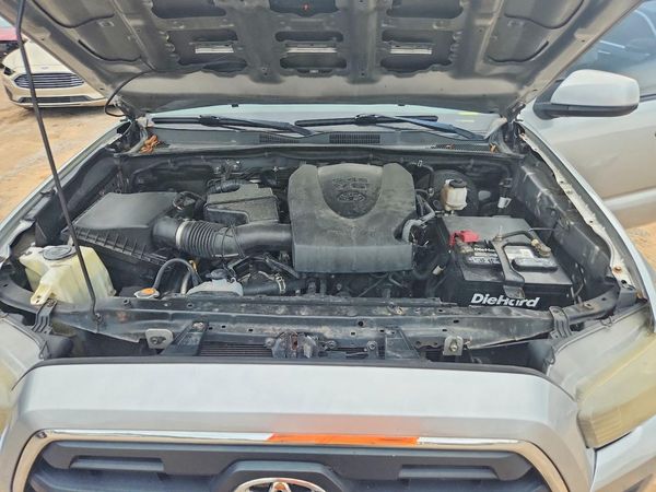 2016 TOYOTA TACOMA SR5/TRD Sport