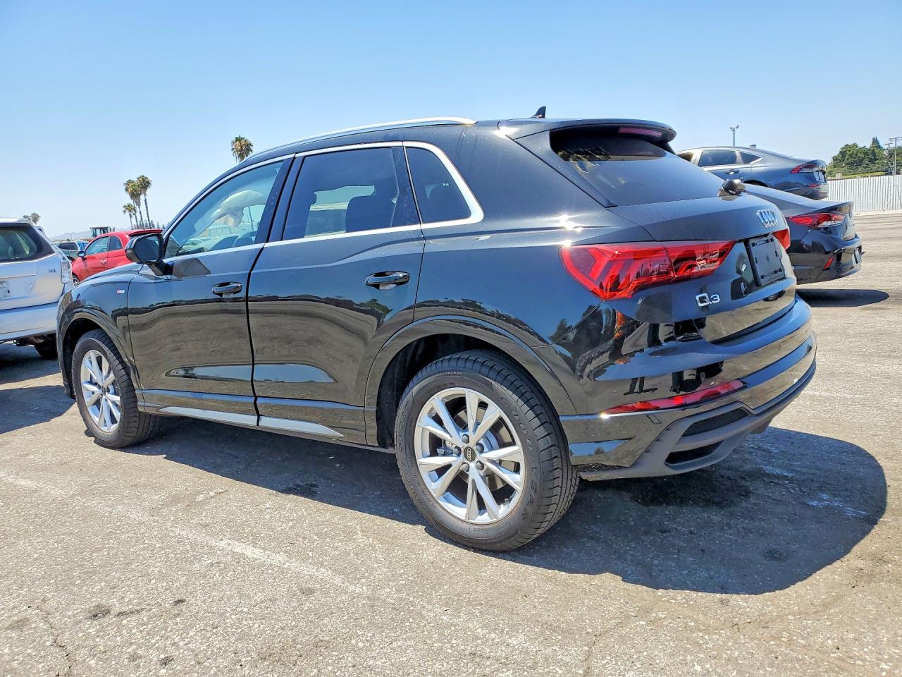 2025 AUDI Q3 S Line quattro Premium