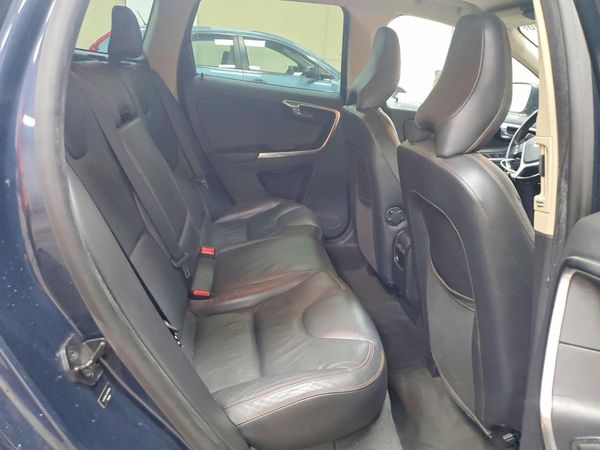 2012 VOLVO XC60