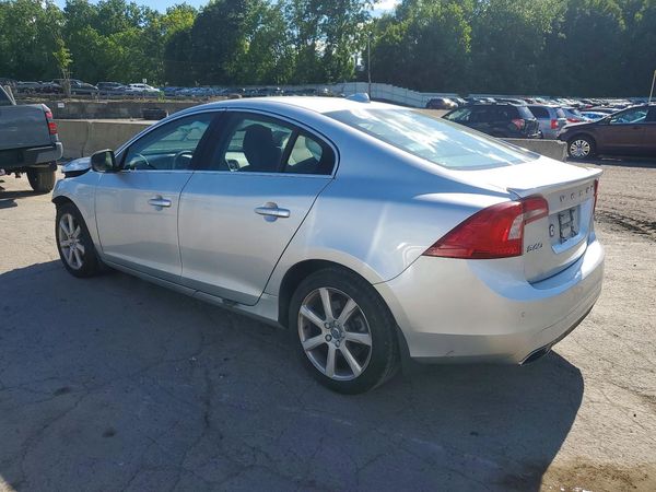 2016 VOLVO S60
