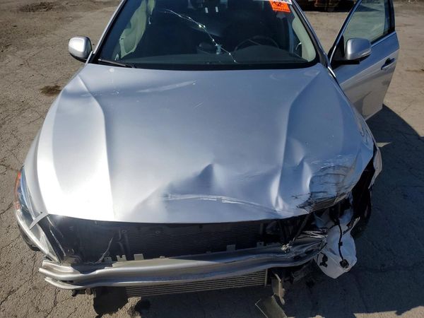 2016 VOLVO S60
