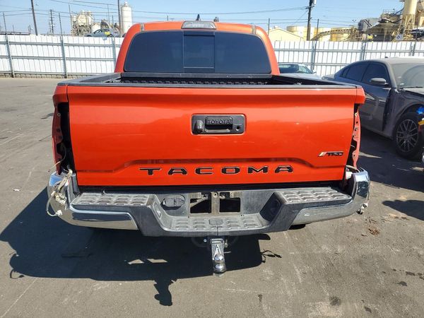 2017 TOYOTA TACOMA