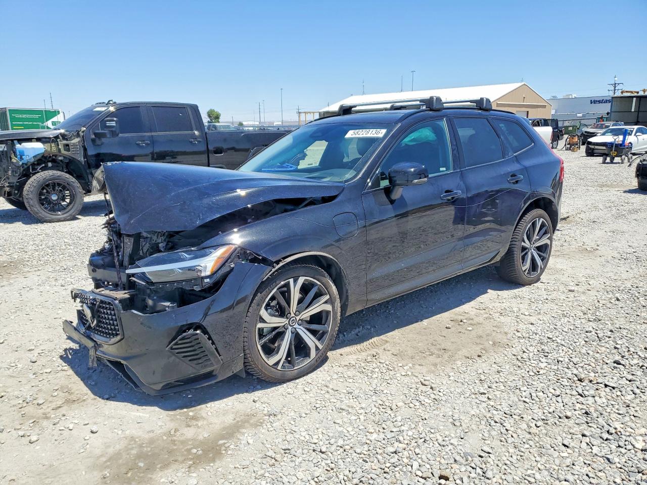 2025 VOLVO XC60 Ultra Dark