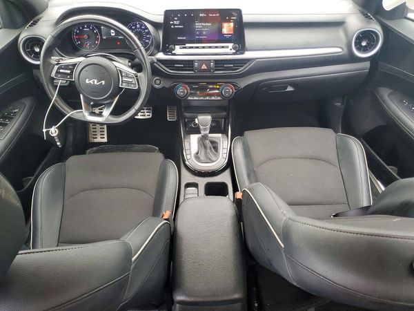 2024 KIA FORTE GT Line