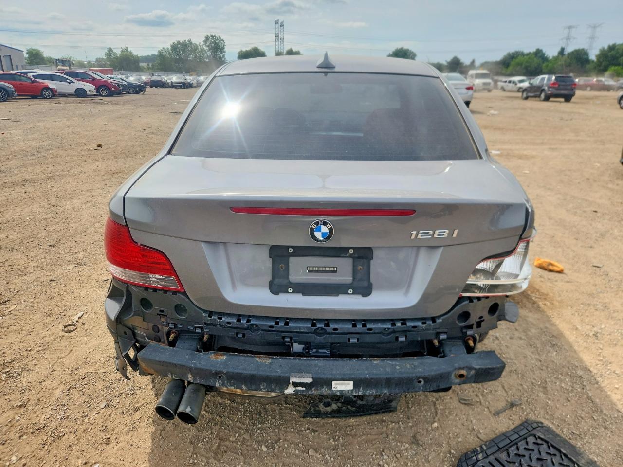 2011 BMW 128