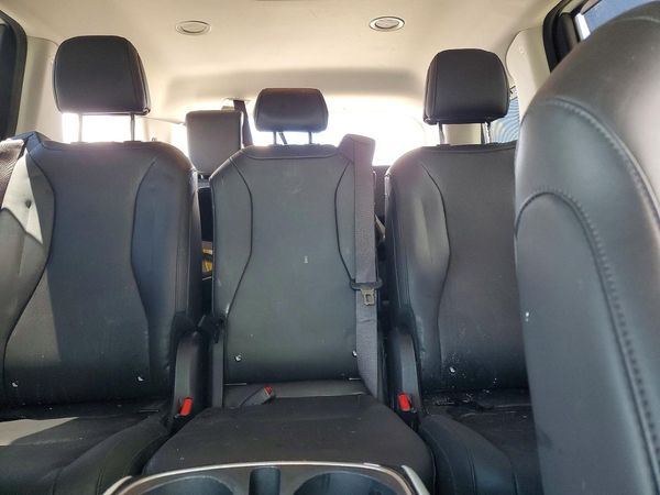 2024 KIA CARNIVAL EX