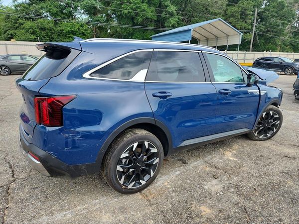 2025 KIA SORENTO