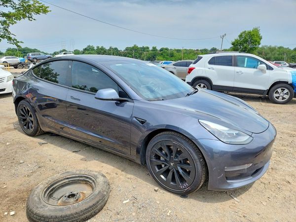 2021 TESLA MODEL 3