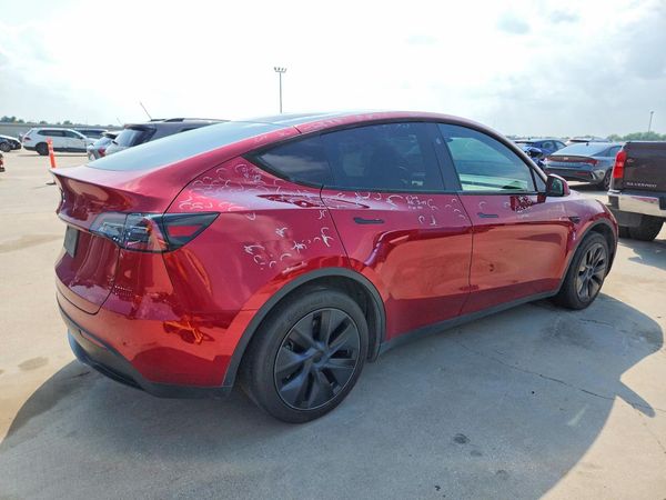 2024 TESLA MODEL Y