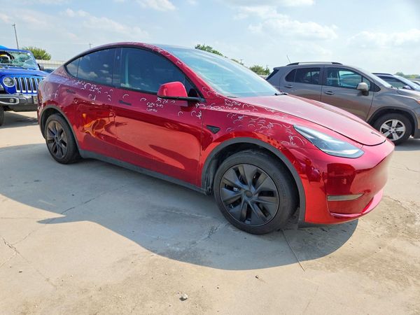 2024 TESLA MODEL Y