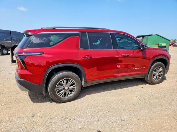 2025 CHEVROLET TRAVERSE LT